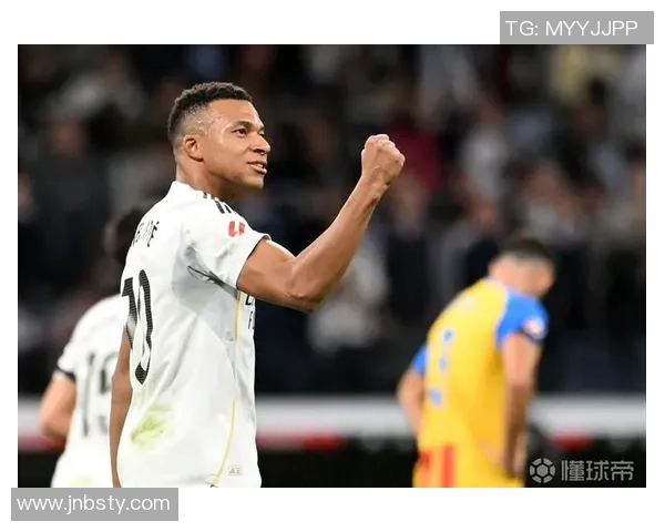 西甲联赛中的中国足球明星们如何在欧洲舞台上闪耀光芒